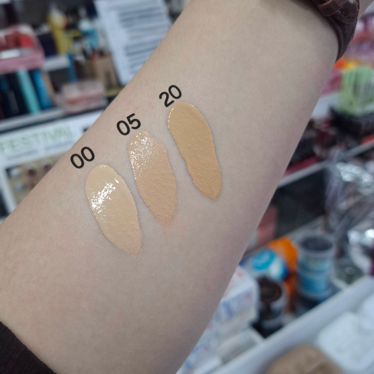 کرم پودر مات آکادمیک فوراور۵۲ مدل Academic Matte Foundation با بستهبندی شیشهای و درپوش طوسی
